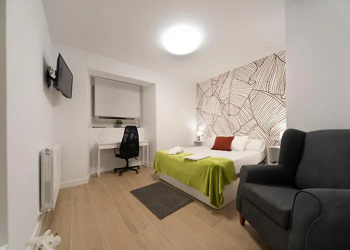 Vizcainos Garden Hotel *